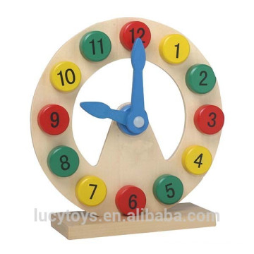 Relógio de brinquedo educacional de madeira para crianças